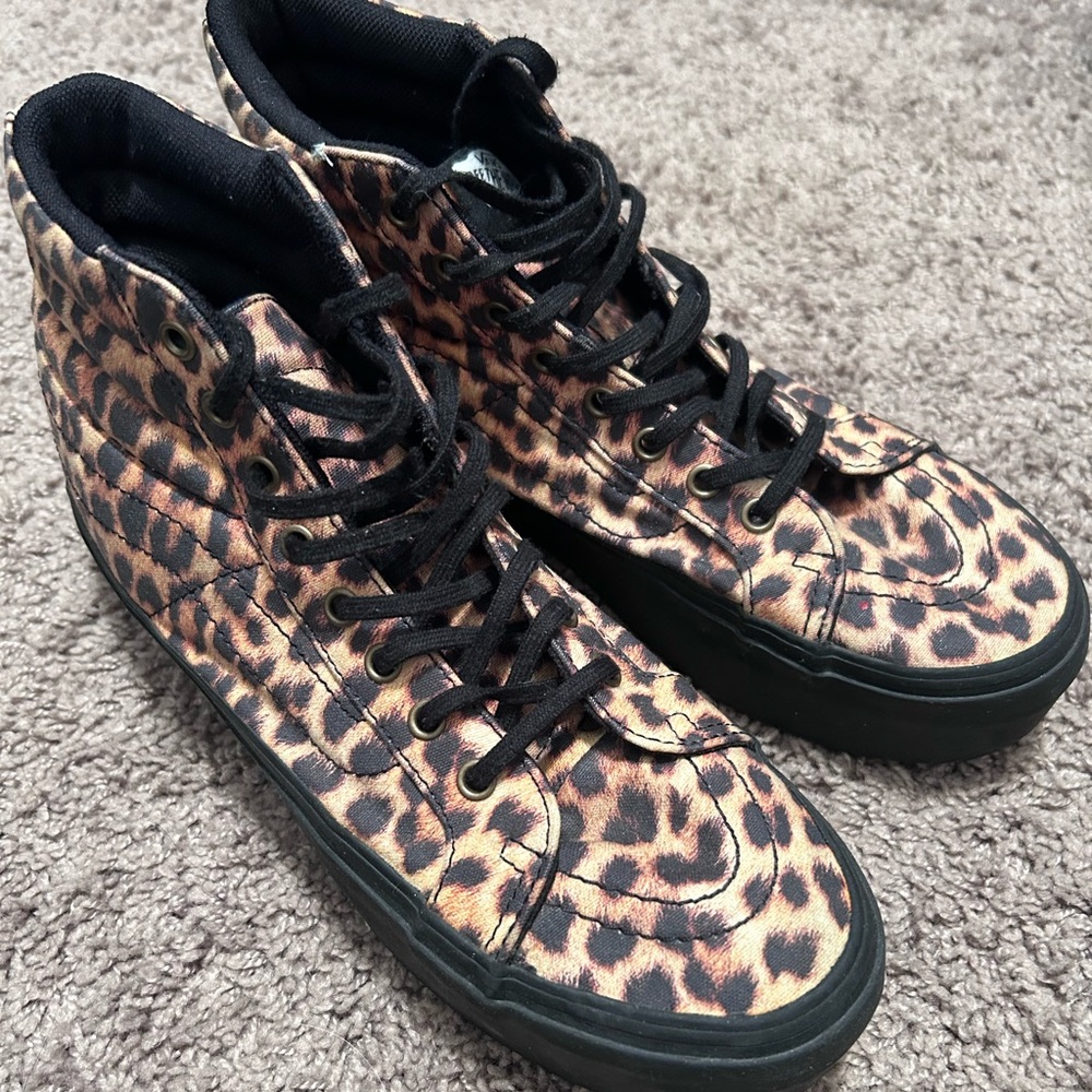 Cheetah platform high top vans